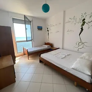 Blue Sky Apartment Durrës